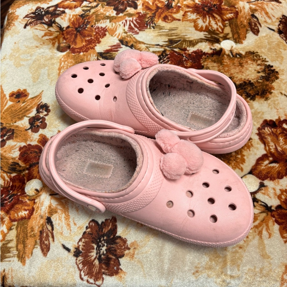 Disney park crocs - Picture 2 of 3
